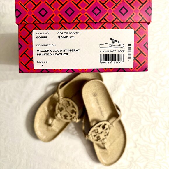 Tory Burch Miller Cloud leather sandals in sand gold stingray pattern, size 7 - Picture 3 of 4